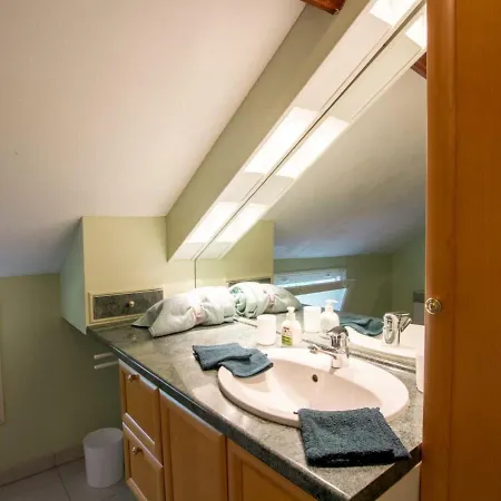 Maison De Charme Proche Centre Avec Jardin, 2 Chambres, Terrasse Et Tout Inclus - Fr-1-616-203 *