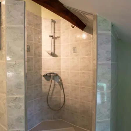Maison De Charme Proche Centre Avec Jardin, 2 Chambres, Terrasse Et Tout Inclus - Fr-1-616-203 Дом отдыха